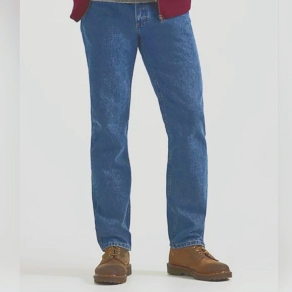 Bundle of Men’s Wrangler premium Jeans 35 x 32 straight leg set - Picture 1 of 9